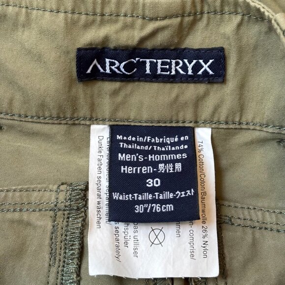 Arcteryx Hiking Shorts 30 - Picture 3 of 4